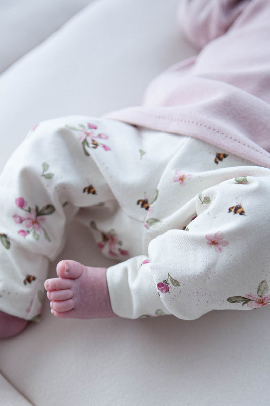 Little one flowers pink pants