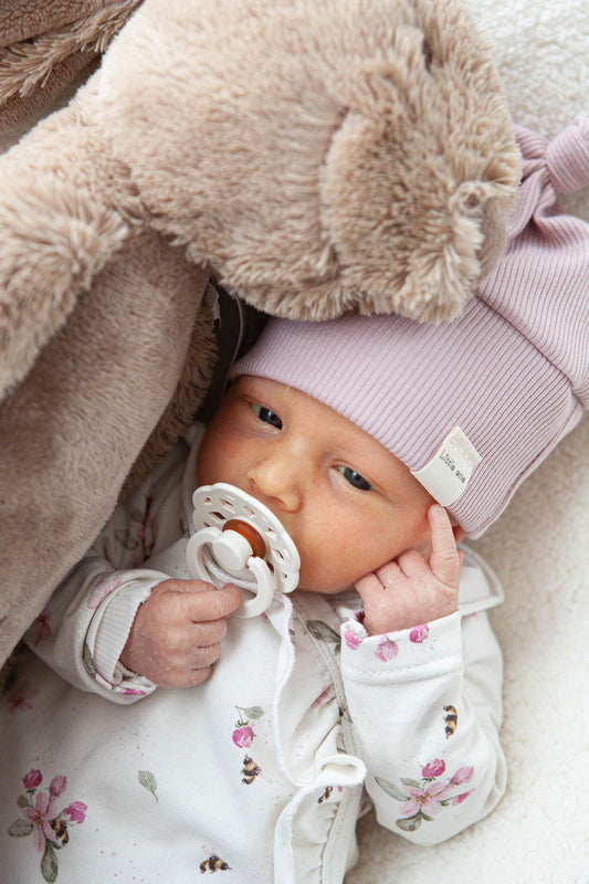 Mutsje baby rib oud roze
