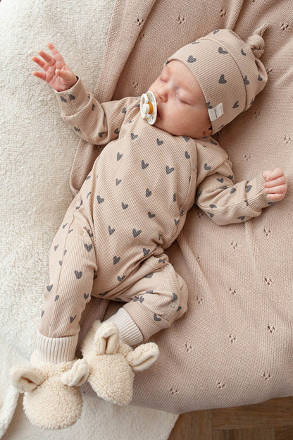 Baby-Strampler mit gerippten Herzen