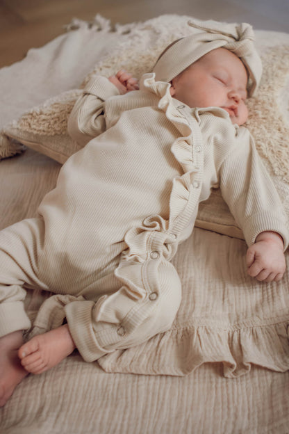 Playsuit ruffled baby rib beige