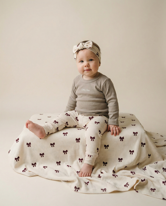 Broekje baby rib strikjes